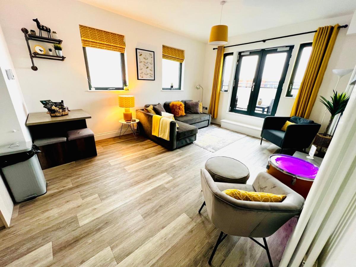 The Penthouse Margate, Balconies, Sea View, Gated Parking, Air Con! Apartment Exterior photo