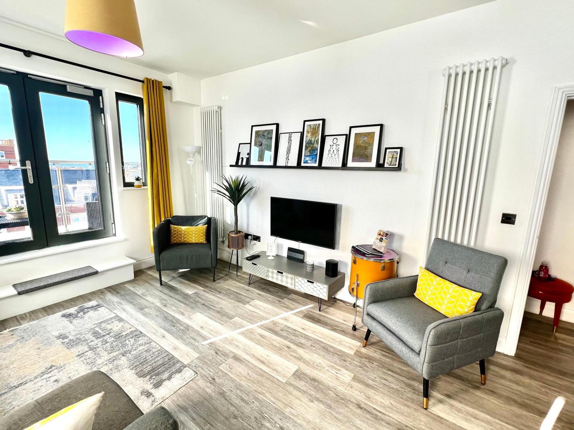 The Penthouse Margate, Balconies, Sea View, Gated Parking, Air Con! Apartment Exterior photo